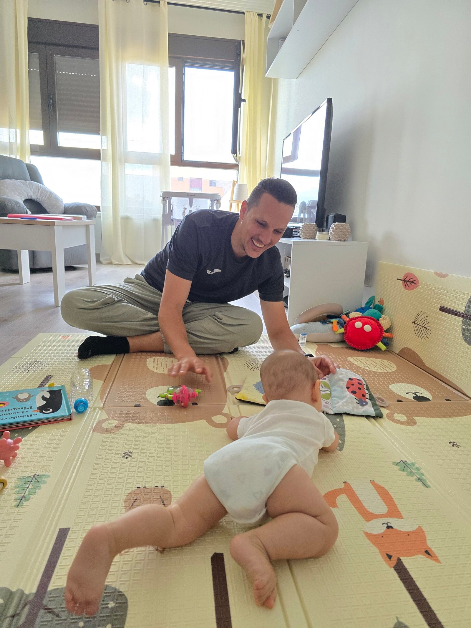 Sesión de fisioterapia infantil a domicilio con un bebé en Ciudad Real